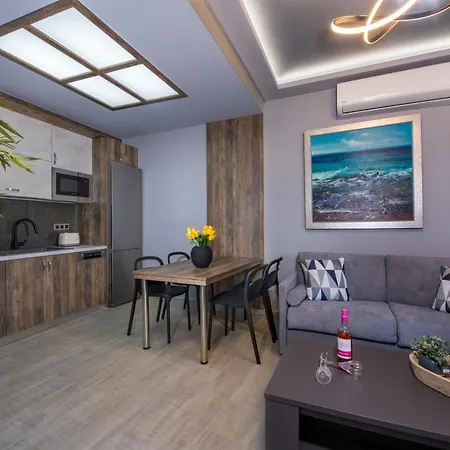 Rena'S Luxury Apartment With Free Private Parking Chania  Exterior photo